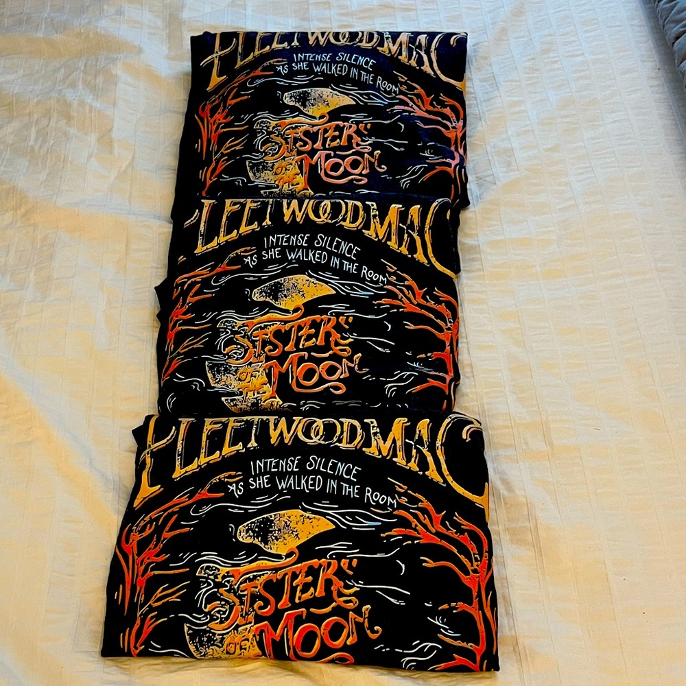 #8 bundle of (3) Fleetwood Mac Gray Graphic T-Shirt